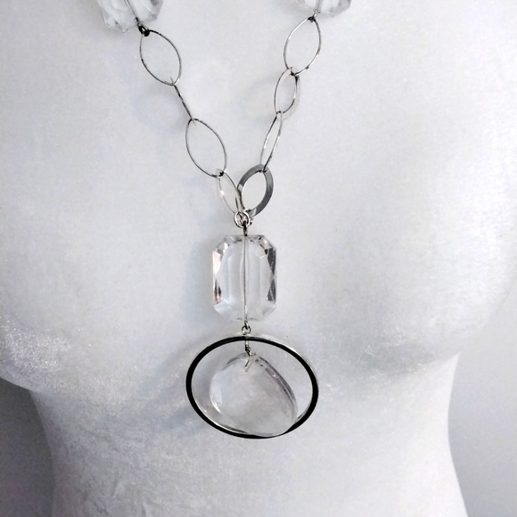 Beautiful necklace and earrings set - Picture 5 of 9